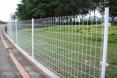 【百瑞双边护栏网 桥梁公路小区防护栅栏 美观大方护栏网图片】百瑞双边护栏网 桥梁公路小区防护栅栏 美观大方护栏网图片大全 - 安平县百瑞金属制品