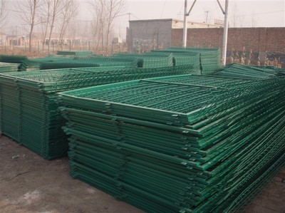工地护栏网价格及选购指南